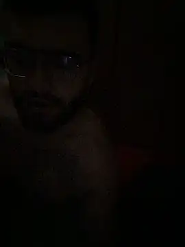 Snapshot of ryan_stone10 chatting on 06-10-26, 10:47 ryan stone10 online show from 06-10-26, 10:47