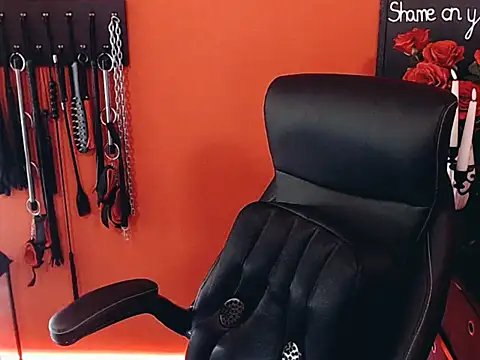  MissJaneWarren  online show from 04-18-26, 08:51