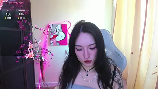 AliceeinWonderlanddd online show from 02-03-26, 06:40