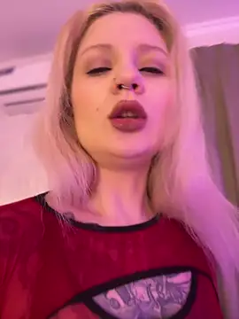 Snapshot of BlondeDoll_ chatting on 03-05-26, 05:14 BlondeDoll online show from 03-05-26, 05:14