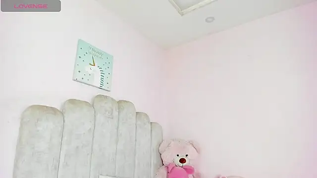 Snapshot of paula_cosioo chatting on 02-05-26, 01:05 paula cosioo online show from 02-05-26, 01:05