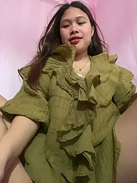 Emxinhka1 online show from 04-17-26, 12:19