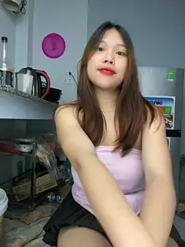 Snapshot of Emxinhka1 chatting on 07-15-26, 01:22 Emxinhka1 online show from 07-15-26, 01:22
