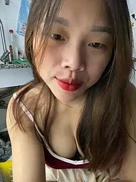 Snapshot of Emxinhka1 chatting on 07-19-26, 12:47 Emxinhka1 online show from 07-19-26, 12:47