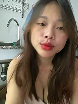 Snapshot of Emxinhka1 chatting on 07-23-26, 04:54 Emxinhka1 online show from 07-23-26, 04:54