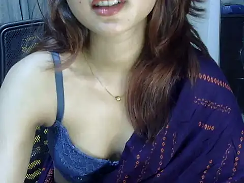 Maaya khan online show from 04-18-26, 01:04