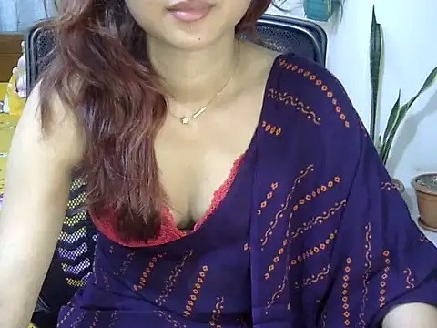 Snapshot of Maaya_khan chatting on 06-28-26, 02:34 Maaya khan online show from 06-28-26, 02:34