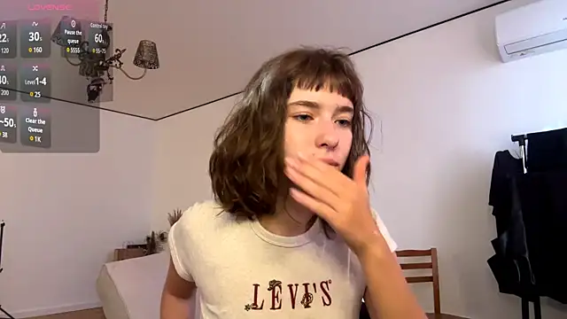 DeltaNorwoode online show from 03-10-26, 06:18