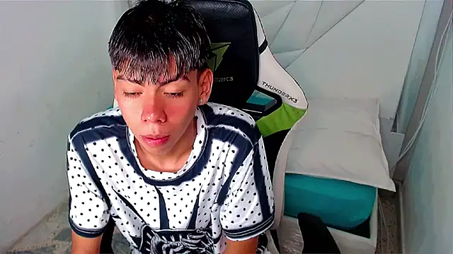 Liarr  online show from 04-16-26, 09:04