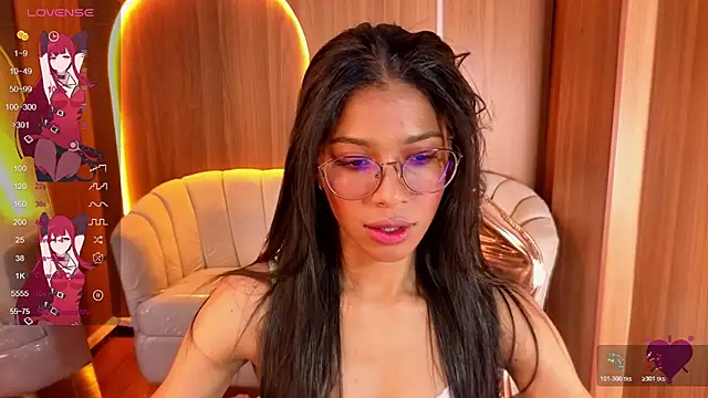Snapshot of Alina_b_ chatting on 07-01-26, 07:46 Alina b online show from 07-01-26, 07:46