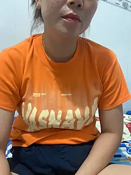 Snapshot of Baby-lovely69 chatting on 03-19-26, 05:44 Baby-lovely69 online show from 03-19-26, 05:44