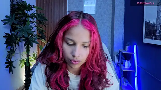 saphire  online show from 04-24-26, 04:31