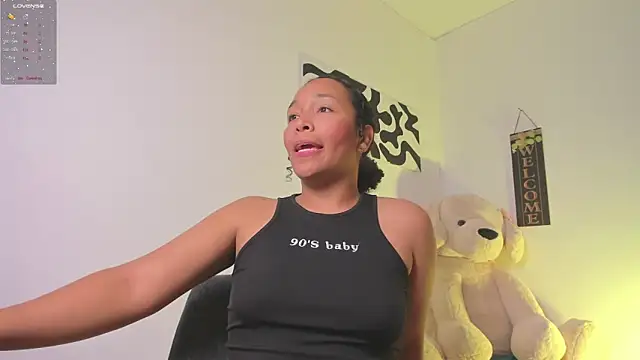 Nia13 online show from 02-05-26, 05:12