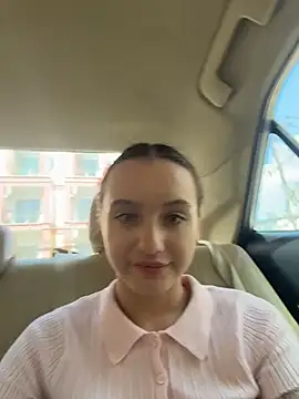 MiaTee online show from 04-11-26, 07:45