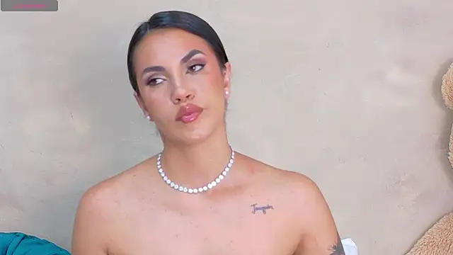 AndiVasquez online show from 04-15-26, 10:33