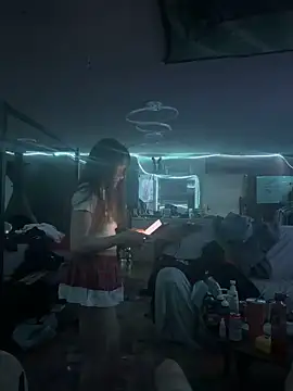 Snapshot of mileslongdeep chatting on 03-16-26, 11:47 mileslongdeep online show from 03-16-26, 11:47