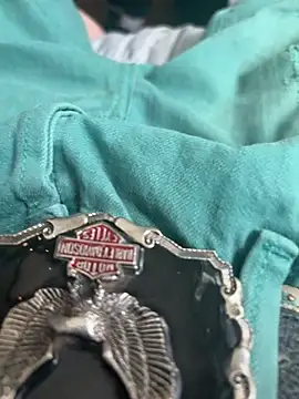 Snapshot of mileslongdeep chatting on 03-21-26, 07:06 mileslongdeep online show from 03-21-26, 07:06