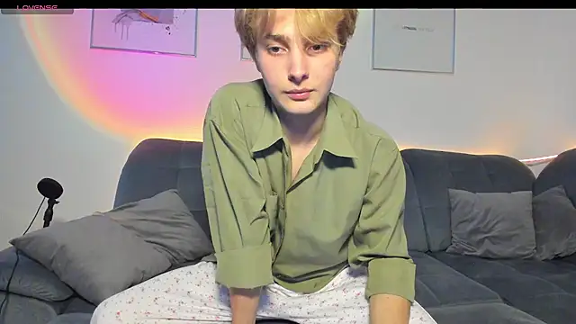 Snapshot of bunnyblush67 chatting on 03-05-26, 12:56 bunnyblush67 online show from 03-05-26, 12:56