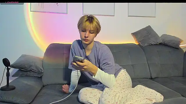 Snapshot of bunnyblush67 chatting on 03-06-26, 09:28 bunnyblush67 online show from 03-06-26, 09:28