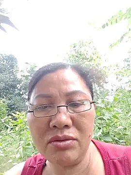 Snapshot of Cold-girlr12 chatting on 05-11-26, 07:14 Cold-girlr12 online show from 05-11-26, 07:14