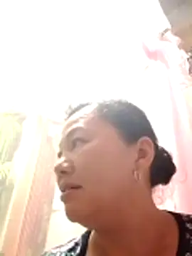 Snapshot of Cold-girlr12 chatting on 05-18-26, 02:51 Cold-girlr12 online show from 05-18-26, 02:51