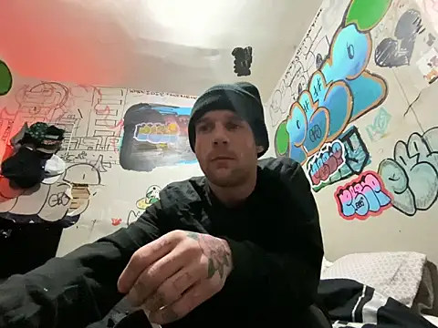 Snapshot of gothboiplzty chatting on 02-13-26, 06:20 gothboiplzty online show from 02-13-26, 06:20