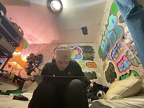 gothboiplzty online show from 04-22-26, 06:16