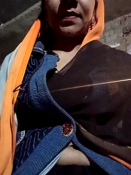 Snapshot of Lovely_sima chatting on 02-05-26, 01:16 Lovely sima online show from 02-05-26, 01:16