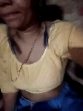 Snapshot of Lovely_sima chatting on 03-06-26, 06:04 Lovely sima online show from 03-06-26, 06:04