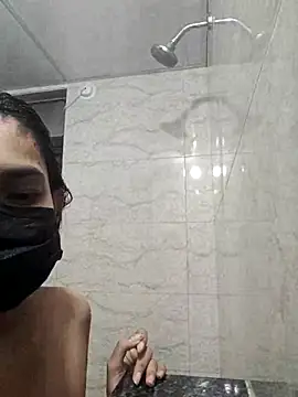 Snapshot of hey_sirri chatting on 08-05-26, 08:00 hey sirri online show from 08-05-26, 08:00