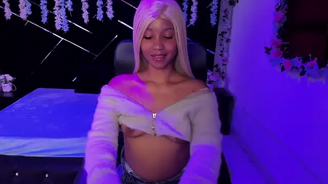 Lunaa Brunettee online show from 02-19-26, 03:24