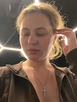 AsynaYuuki online show from 02-24-26, 07:34