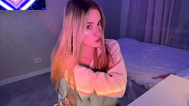 Between Eeys online show from 03-29-26, 04:29