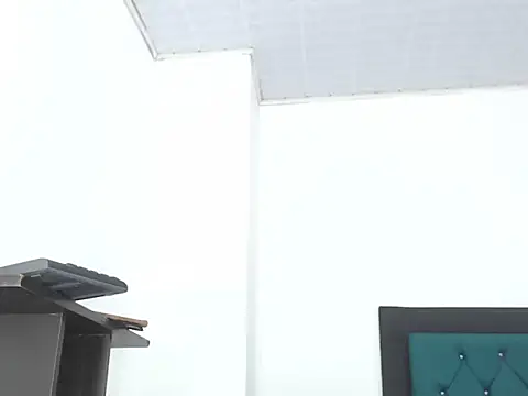 hotboyluxe online show from 04-22-26, 01:19