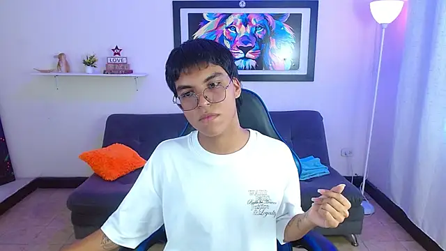 Maecum18 online show from 04-22-26, 08:54