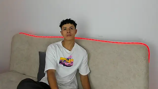  Alex Colton online show from 04-05-26, 10:07