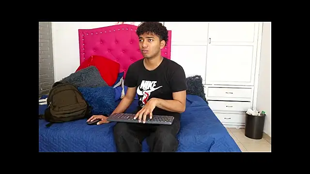 philipsex28 online show from 03-12-26, 03:40