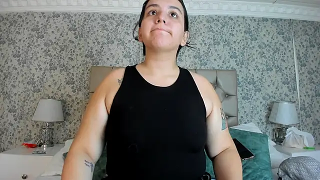 dafne and erick  online show from 08-08-26, 04:03