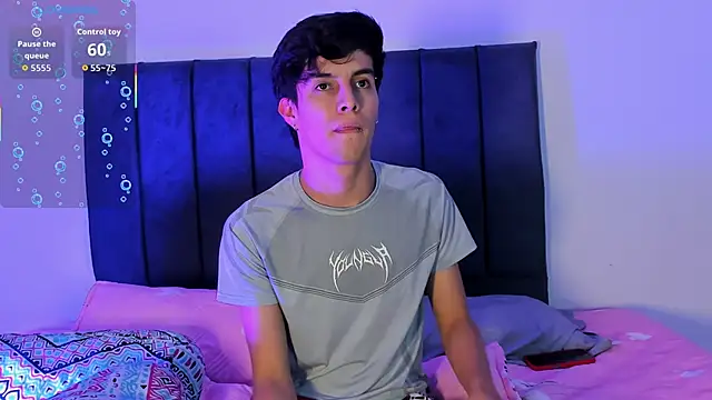 axxxel twink online show from 04-26-26, 03:26