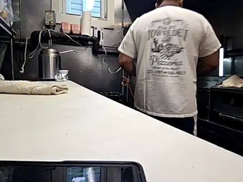 Snapshot of bischo666 chatting on 02-04-26, 04:35 bischo666 online show from 02-04-26, 04:35