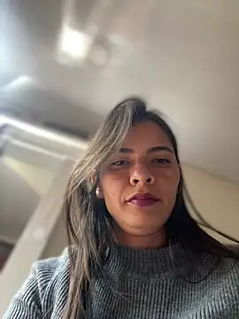 Snapshot of Esperanza_GS chatting on 07-21-26, 06:10 Esperanza GS online show from 07-21-26, 06:10