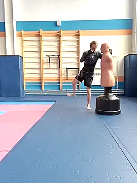 Snapshot of Wargunex chatting on 04-15-26, 07:59 Wargunex online show from 04-15-26, 07:59