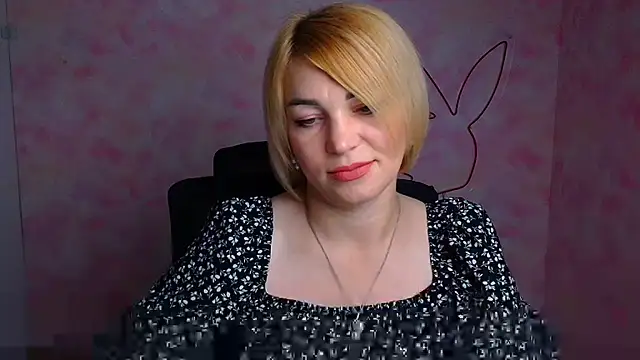 CuttieEmma online show from 06-22-26, 05:48