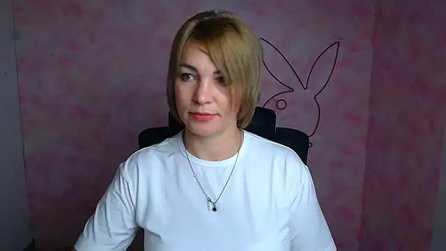 CuttieEmma online show from 06-27-26, 05:56