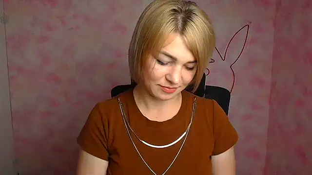 CuttieEmma online show from 07-10-26, 05:34