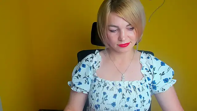 CuttieEmma online show from 07-11-26, 11:57