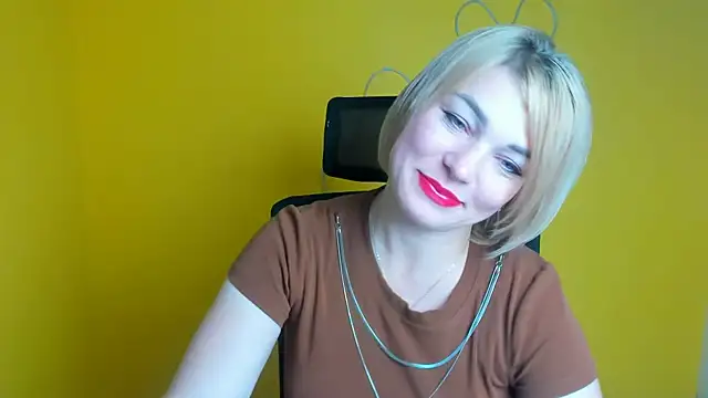 CuttieEmma online show from 07-16-26, 05:46