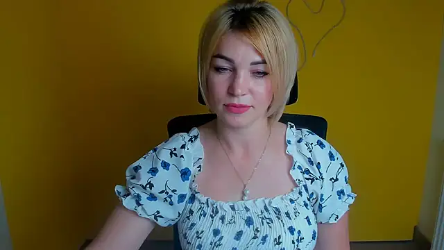 CuttieEmma online show from 08-03-26, 11:37
