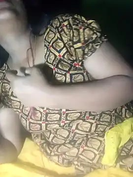 Romantic-Couple999 online show from 03-24-26, 04:45