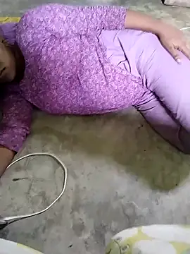 Romantic-Couple999 online show from 04-25-26, 10:18